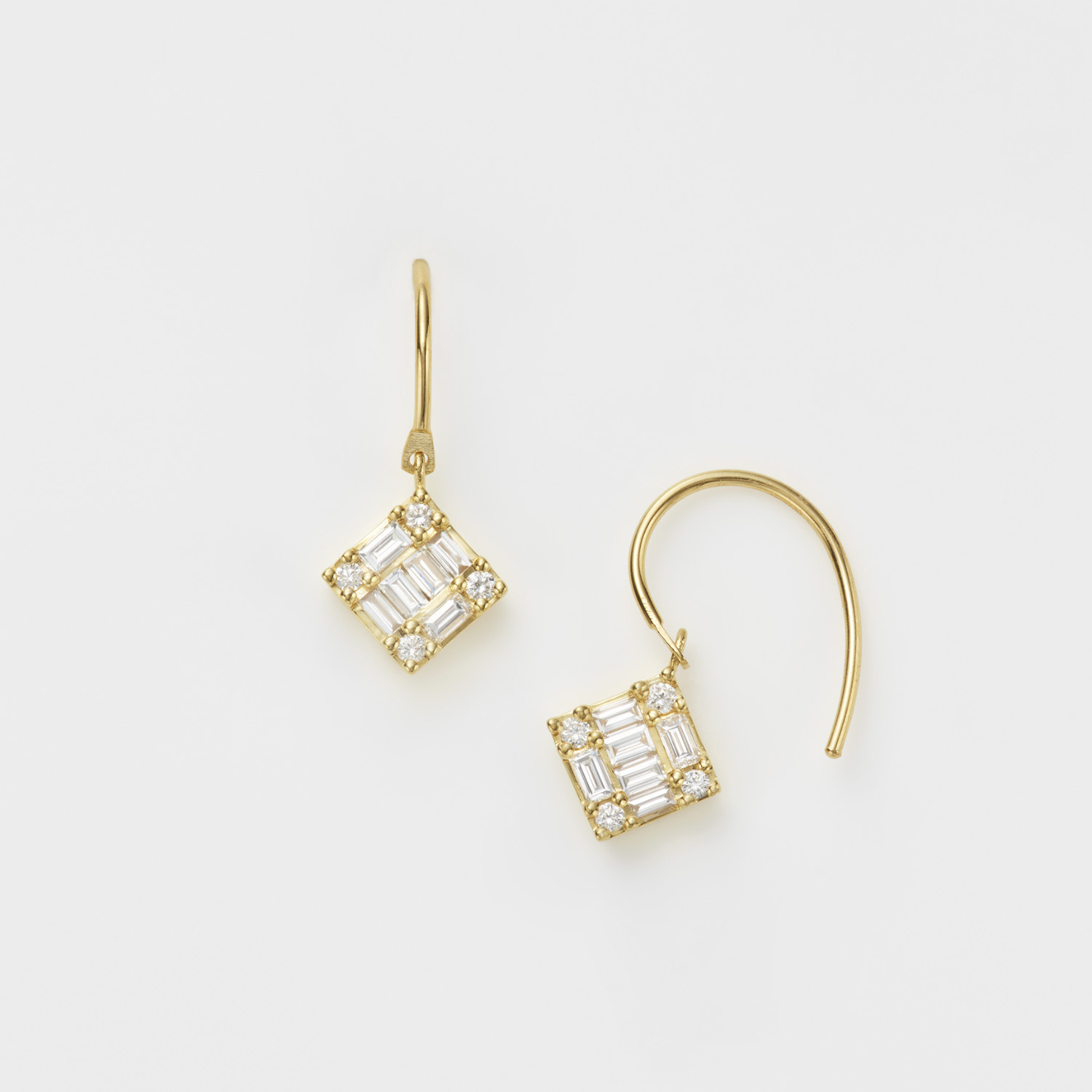 ラッセル Las.sel K18 ダイヤモンド ピアス 0.60ct - www.sorbillomenu.com